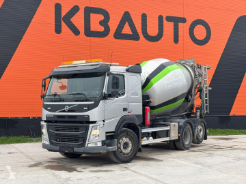 Camion béton toupie / Malaxeur Volvo