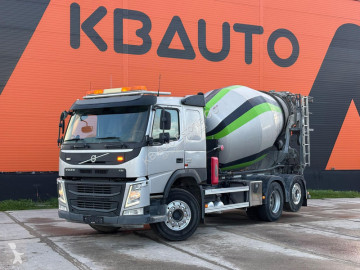 Camion béton toupie / Malaxeur Volvo