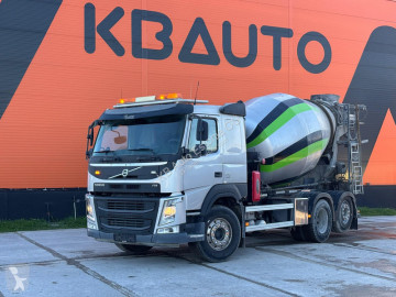 Camion béton toupie / Malaxeur Volvo