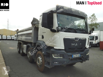 Camion benne MAN