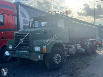 Camion militaire Volvo