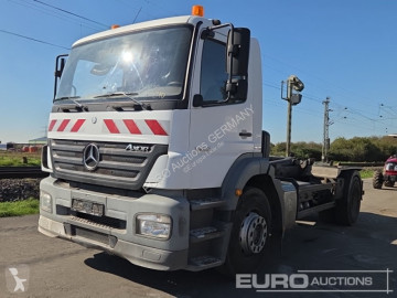 Camion polybenne Mercedes