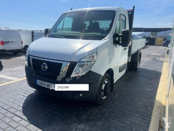 NissanNV400