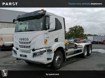 Camion polybenne Iveco