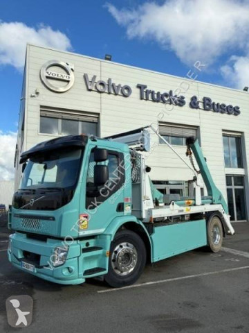 Volvo skip truck