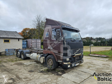 Camion châssis Volvo