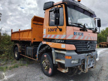 Camion benne Mercedes