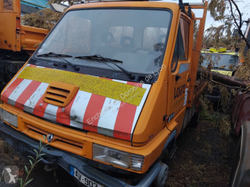 Utilitaire benne Renault