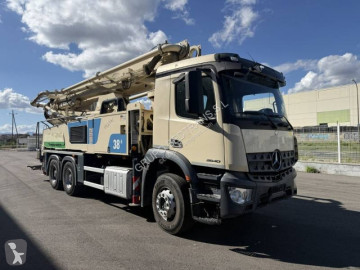 Autres camions Mercedes