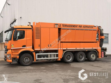 Camion aspirateur Mercedes