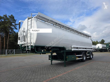 Powder tanker truck