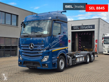 Camion châssis Mercedes