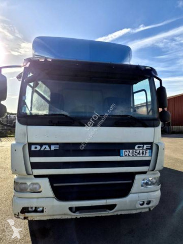 DAF moving box truck