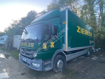 Mercedes box truck