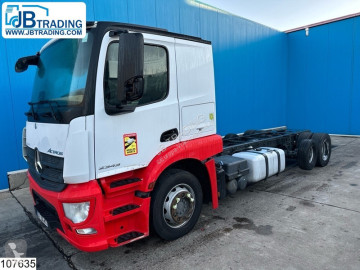 Camion châssis Mercedes