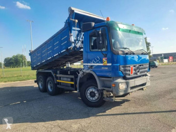 Camion tri-benne Mercedes
