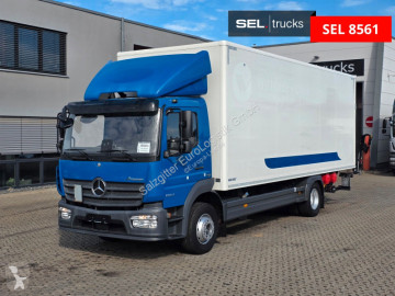 Camion fourgon Mercedes