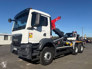 MAN TGS 33.470 truck