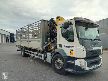 Camion plateau Volvo