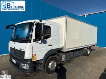 Camion fourgon Mercedes