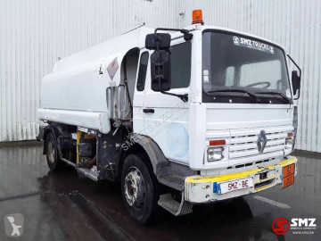 Camion citerne Renault