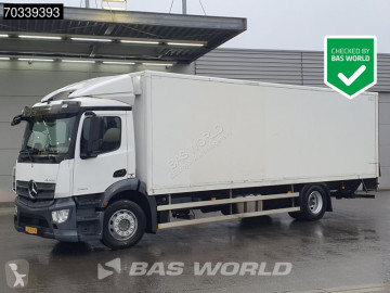 Camion fourgon Mercedes