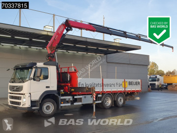 Camion grue Volvo