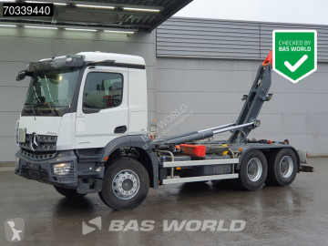 Camion polybenne Mercedes