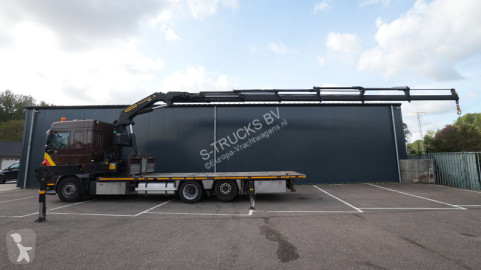 Camion grue DAF