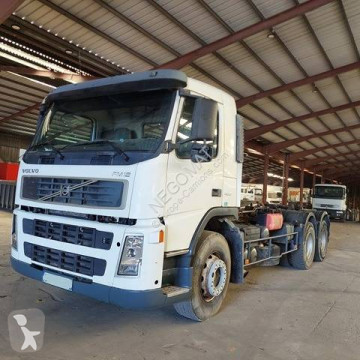 Camion polybenne Volvo