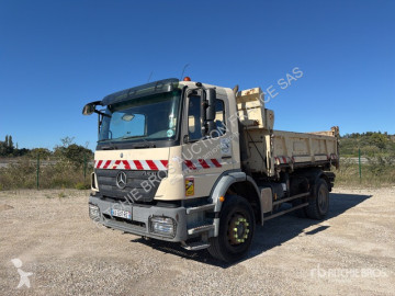Camion benne TP Mercedes