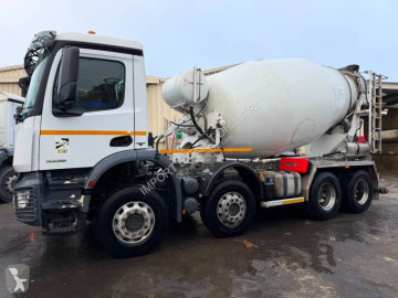 Camion béton toupie / Malaxeur Mercedes