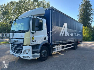 DAF tautliner truck