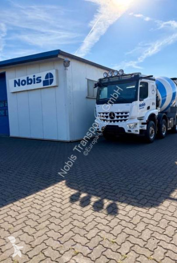 Camion béton toupie / Malaxeur Mercedes