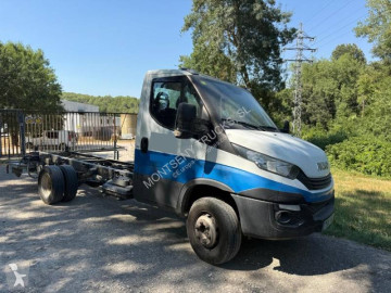 Camion châssis Iveco