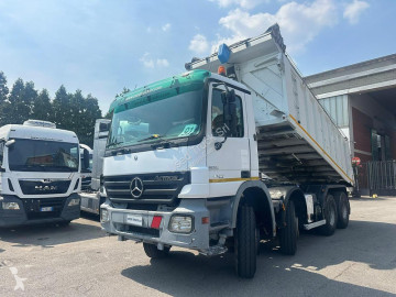 Camion benne Mercedes