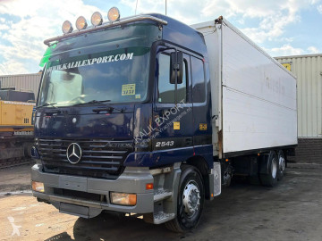 Camion fourgon Mercedes