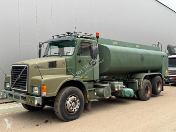 Camion militaire Volvo