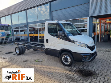 Camion châssis Iveco