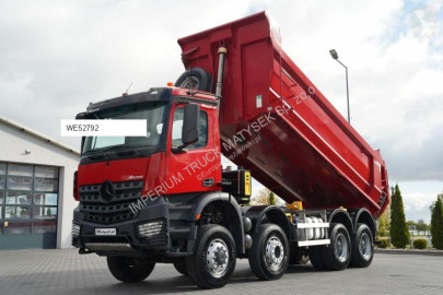 Camion benne Mercedes