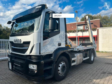 Iveco skip truck