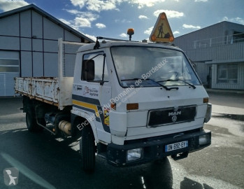 MAN .Camion benne MAN truck