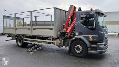DAF flatbed truck