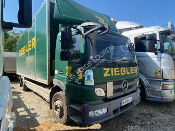 Mercedes box truck
