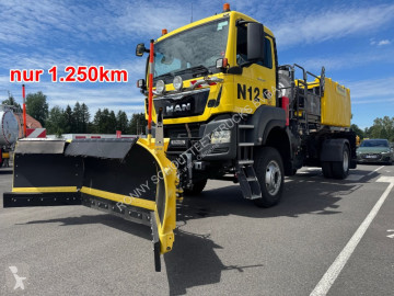 New MAN snow plough