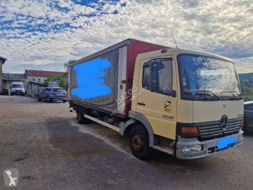 MercedesAtego1017