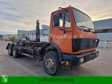 Mercedes hook arm system truck
