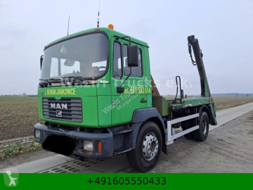 MAN skip truck