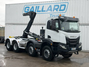 Iveco hook arm system truck