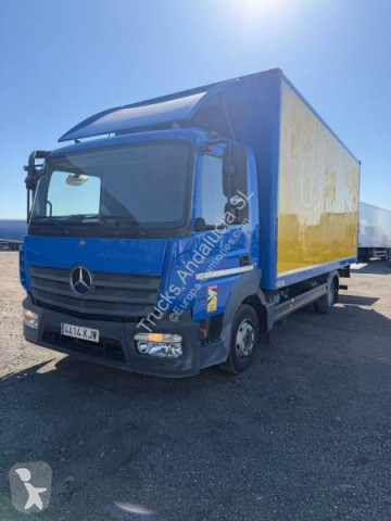 Mercedes box truck